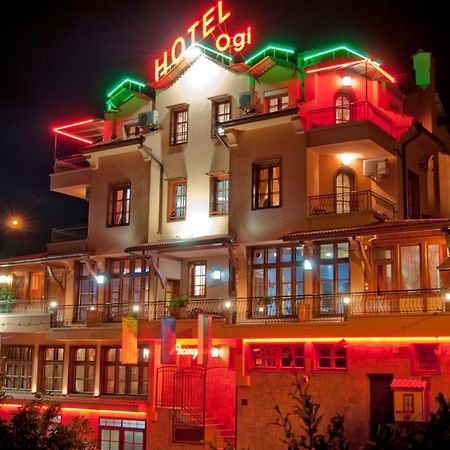 Family Hotel Ogi Assenowgrad Exterior foto